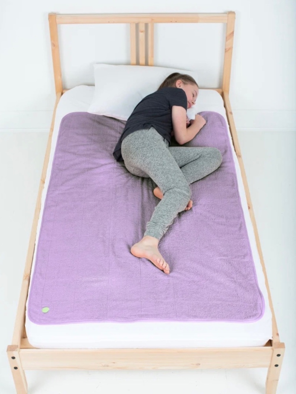 PeaPod Mat for Nighttime Potty Training in Mauve